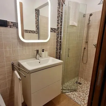 Le Prie Appartement *